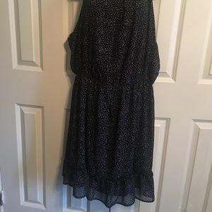 NWT blue and white polka dot dress. ✨